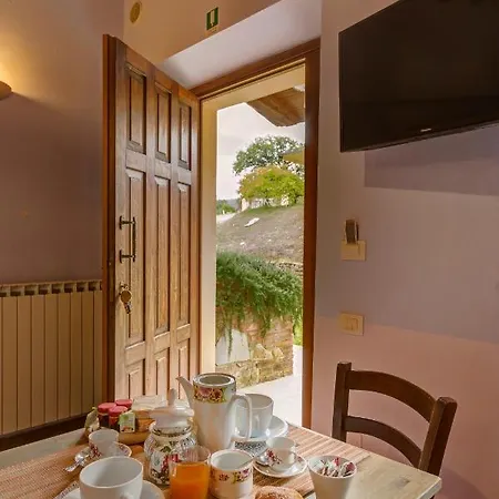 Farm stay La Grotta Dell'eremita Gambassi Terme