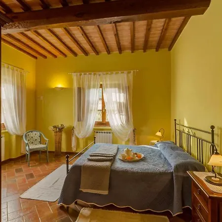 Farm stay La Grotta Dell'eremita Gambassi Terme